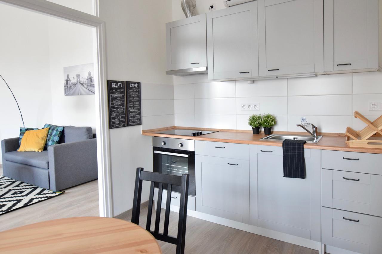 בודפשט Standard Apartment By Hi5 - Bazilika Suite מראה חיצוני תמונה