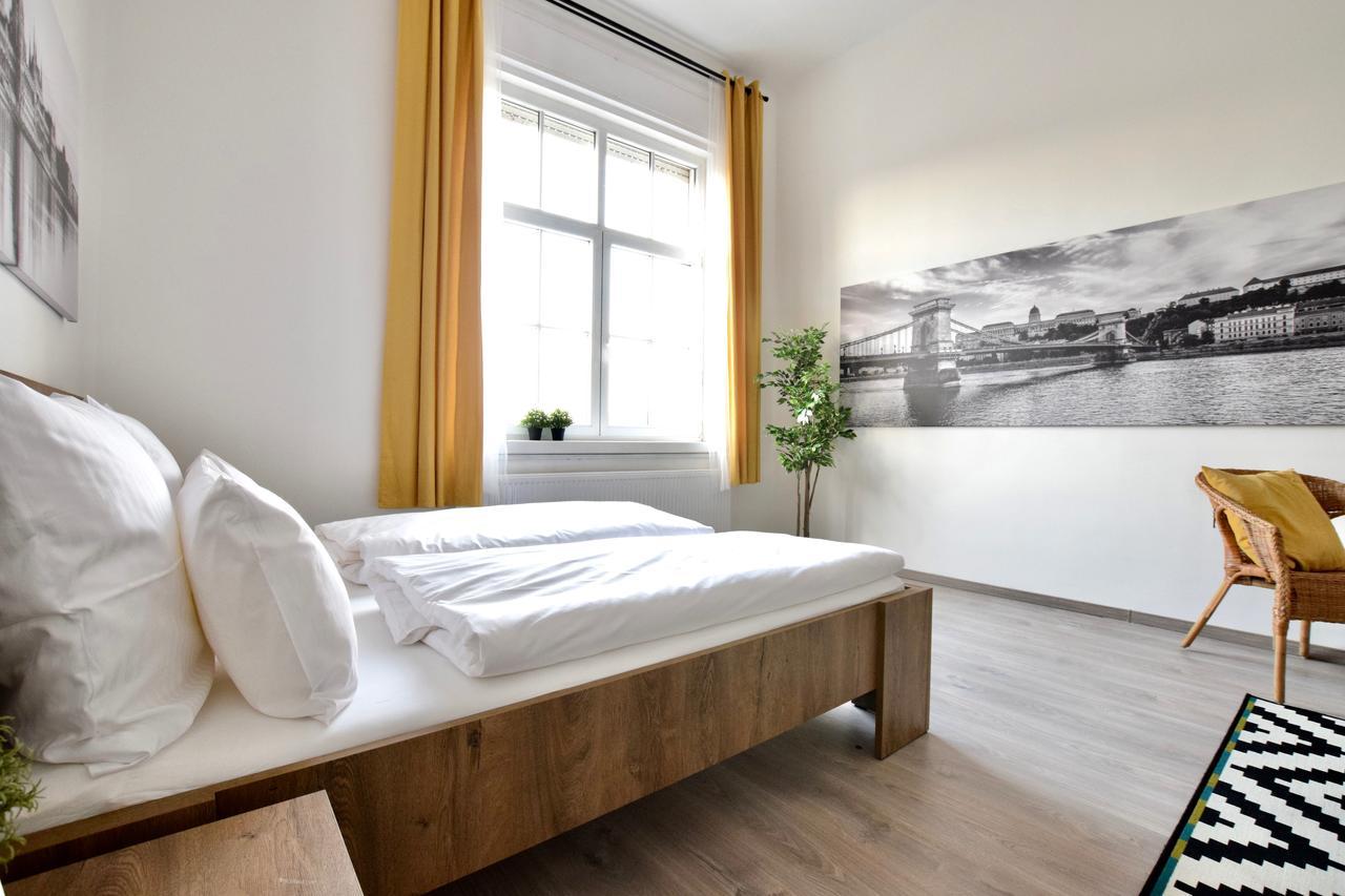 בודפשט Standard Apartment By Hi5 - Bazilika Suite מראה חיצוני תמונה